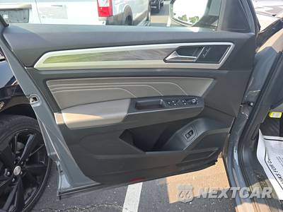 2023 Volkswagen Atlas Cross Sport 3.6L V6 SE w/Technology - zdjęcie 9 z 22 - miniatura