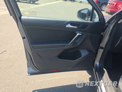 2021 Volkswagen Tiguan SE - zdjęcie 9 z 36 - miniatura