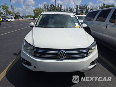 2013 Volkswagen Tiguan SEL - zdjęcie 2 z 36 - miniatura