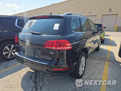 2012 Volkswagen Touareg TDI Sport w/Navigation - zdjęcie 4 z 17 - miniatura