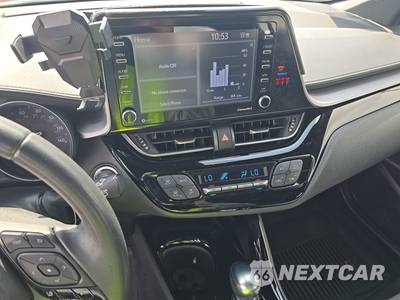 2022 Toyota C-HR Nightshade Edition - zdjęcie 11 z 18 - miniatura