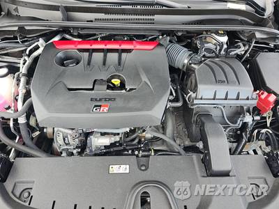 2023 Toyota GR Corolla Core - zdjęcie 15 z 28 - miniatura