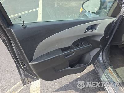 2013 Chevrolet Sonic LT Sedan 1SD - zdjęcie 9 z 41 - miniatura