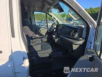 2025 Ford Transit 250 Cargo Van Low Roof 130.0" WB - zdjęcie 8 z 18 - miniatura