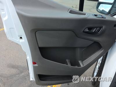 2025 Ford Transit 250 Cargo Van Low Roof 130.0" WB - zdjęcie 9 z 22 - miniatura