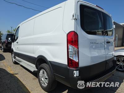 2025 Ford Transit 250 Cargo Van Low Roof 130.0" WB - zdjęcie 6 z 30 - miniatura