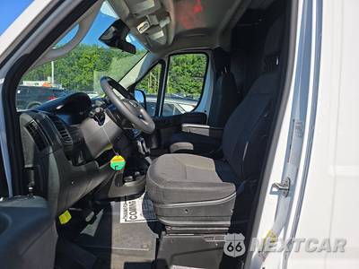 2025 Ram ProMaster 2500 Cargo Van Tradesman w/Passenger Seat Low Roof 136.0" WB - zdjęcie 7 z 31 - miniatura