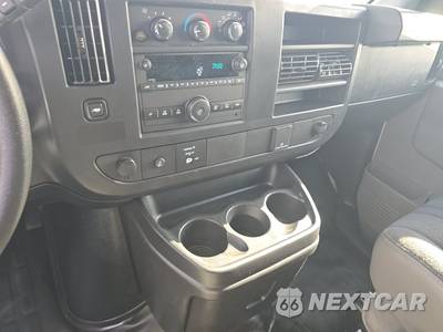 2025 GMC Savana 2500 Cargo Van 1WT 135.0" WB - zdjęcie 11 z 25 - miniatura