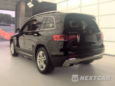 2023 Mercedes-Benz GLB 250 4MATIC - zdjęcie 6 z 19 - miniatura