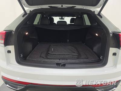 2023 Volkswagen Atlas Cross Sport 3.6L V6 SE w/Technology - zdjęcie 16 z 31 - miniatura