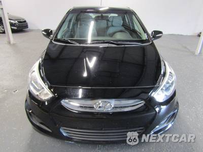 2017 Hyundai Accent SE Hatchback - zdjęcie 2 z 21 - miniatura