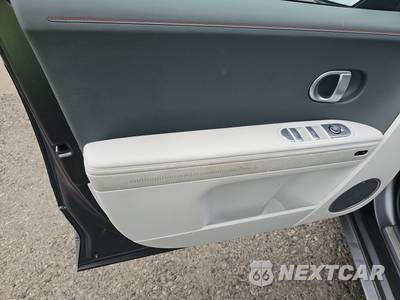 2023 Hyundai IONIQ 5 Limited - zdjęcie 9 z 24 - miniatura
