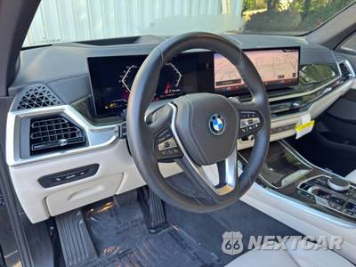 2024 BMW X5 Sports Activity Vehicle xDrive50e - zdjęcie 11 z 48 - miniatura