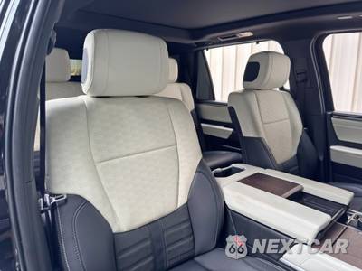 2023 Toyota Sequoia Capstone - zdjęcie 40 z 48 - miniatura