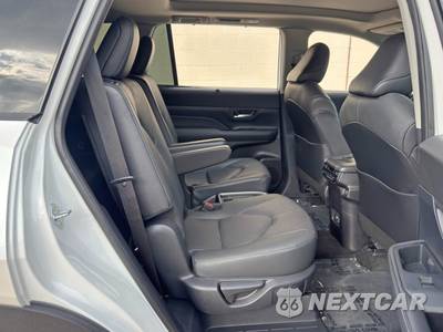 2024 Toyota Grand Highlander Limited - zdjęcie 41 z 48 - miniatura