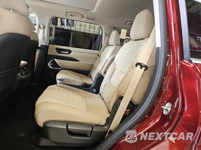 2025 Nissan Armada Platinum Reserve - zdjęcie 13 z 23 - miniatura