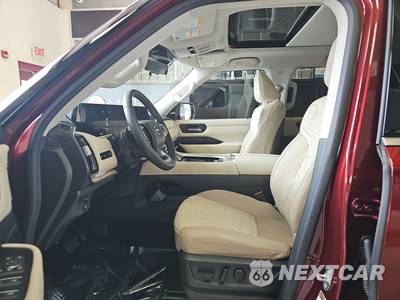 2025 Nissan Armada Platinum Reserve - zdjęcie 7 z 23 - miniatura