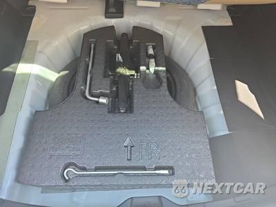 2023 Nissan Kicks SR - zdjęcie 7 z 21 - miniatura