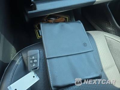 2024 Volkswagen Jetta SE - zdjęcie 35 z 35 - miniatura