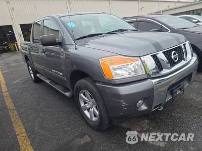 2014 Nissan TITAN SV Crew Cab Short Bed - zdjęcie 3 z 29 - miniatura