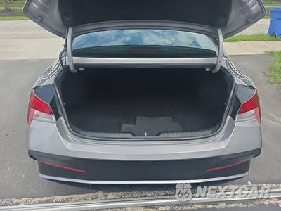 2025 Hyundai Elantra SEL Sport - zdjęcie 19 z 21 - miniatura