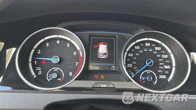 2017 Volkswagen Golf R Hatchback w/DCC & Navigation - zdjęcie 24 z 32 - miniatura