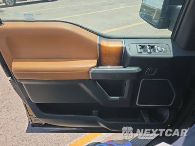 2016 Ford F-150 Limited Crew Cab Short Bed - zdjęcie 9 z 33 - miniatura