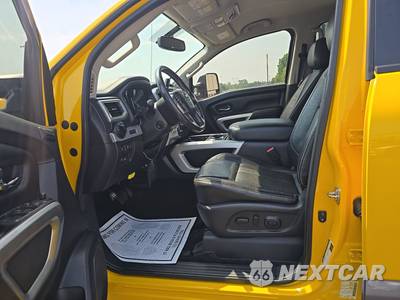 2017 Nissan TITAN XD PRO-4X Crew Cab Medium Bed - zdjęcie 7 z 32 - miniatura
