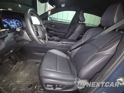 2025 Toyota Crown XLE - zdjęcie 7 z 29 - miniatura