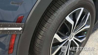 2025 Toyota Crown XLE - zdjęcie 22 z 29 - miniatura