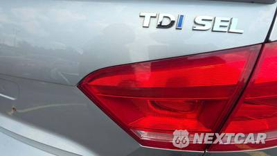 2014 Volkswagen Passat TDI SEL Premium - zdjęcie 21 z 61 - miniatura