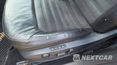 2014 Volkswagen Passat TDI SEL Premium - zdjęcie 31 z 61 - miniatura