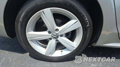2014 Volkswagen Passat TDI SEL Premium - zdjęcie 23 z 61 - miniatura