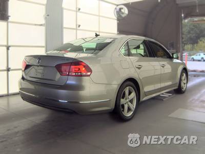 2014 Volkswagen Passat TDI SEL Premium - zdjęcie 4 z 61 - miniatura