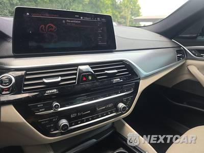 2020 BMW 5 Series Sedan M550i xDrive - zdjęcie 11 z 36 - miniatura