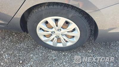 2019 Hyundai Accent SE - zdjęcie 35 z 36 - miniatura