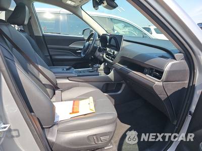 2025 Toyota Grand Highlander XLE - zdjęcie 8 z 31 - miniatura