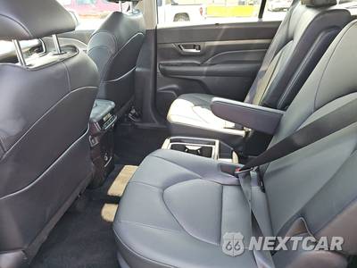 2025 Toyota Grand Highlander XLE - zdjęcie 13 z 31 - miniatura