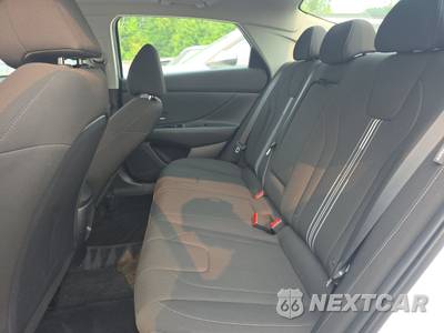 2025 Hyundai Elantra SEL Convenience - zdjęcie 13 z 18 - miniatura