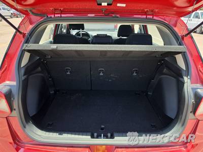 2025 Hyundai Venue SEL - zdjęcie 16 z 23 - miniatura