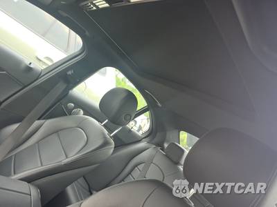 2021 Mercedes-Benz C 300 4MATIC Sedan - zdjęcie 17 z 20 - miniatura