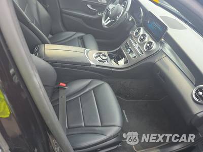 2021 Mercedes-Benz C 300 4MATIC Sedan - zdjęcie 8 z 20 - miniatura