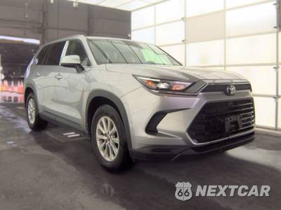 2025 Toyota Grand Highlander XLE - zdjęcie 3 z 34 - miniatura