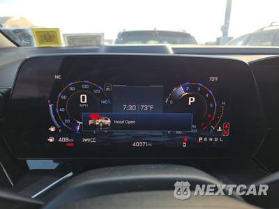 2025 Chevrolet Suburban Z71 2Z7 - zdjęcie 12 z 39 - miniatura