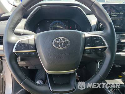 2025 Toyota Grand Highlander XLE - zdjęcie 10 z 24 - miniatura
