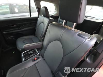 2025 Toyota Grand Highlander XLE - zdjęcie 13 z 39 - miniatura