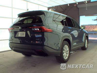 2025 Toyota Grand Highlander XLE - zdjęcie 4 z 31 - miniatura