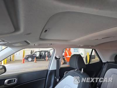 2023 Hyundai Venue SEL - zdjęcie 19 z 30 - miniatura
