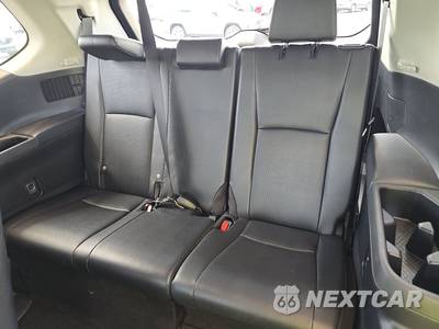 2025 Toyota Grand Highlander XLE - zdjęcie 14 z 26 - miniatura