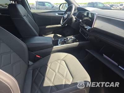 2025 Volkswagen Atlas Cross Sport 2.0T SE w/Technology - zdjęcie 8 z 23 - miniatura